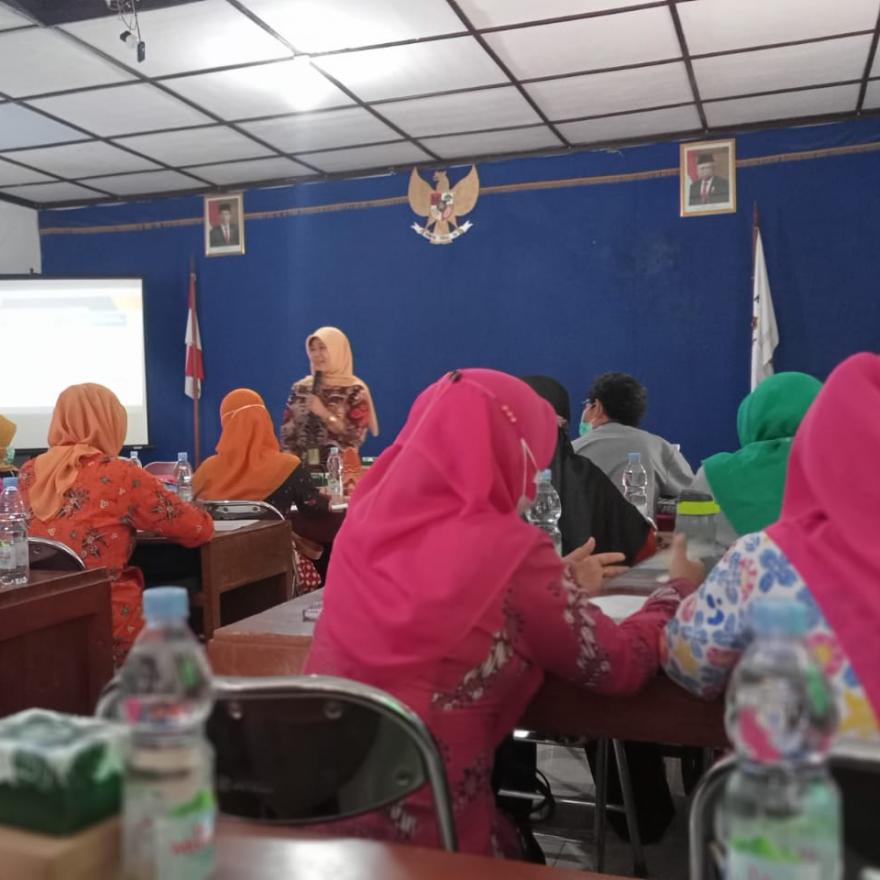 DPMD Dalduk dan KB Adakan Orientasi Pemanfaatan Elsimil, Google Form dan EPPGBM di Hargorejo